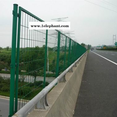 高速公路防眩網成都供應廠家公路兩側雙邊護欄網